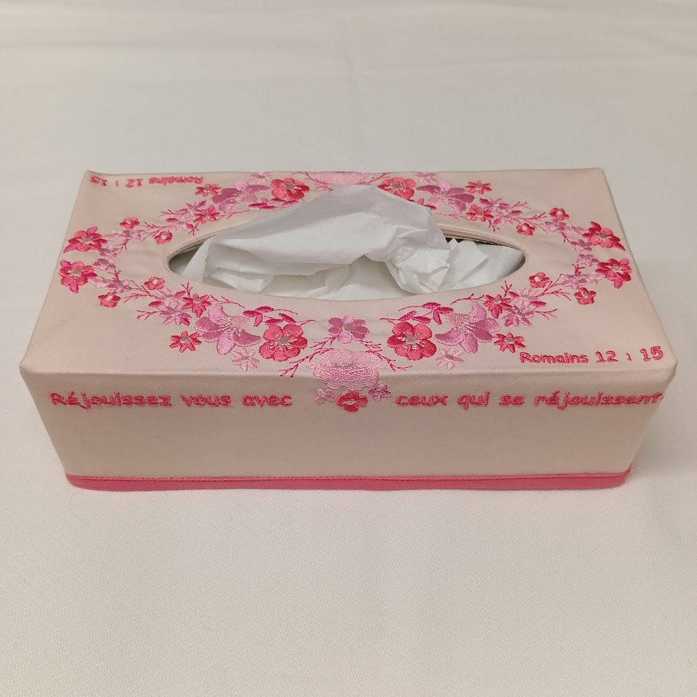 Couvre boîte à mouchoirs – Réjouissez-vous avec ceux qui se réjouissent (Romains 12:15)