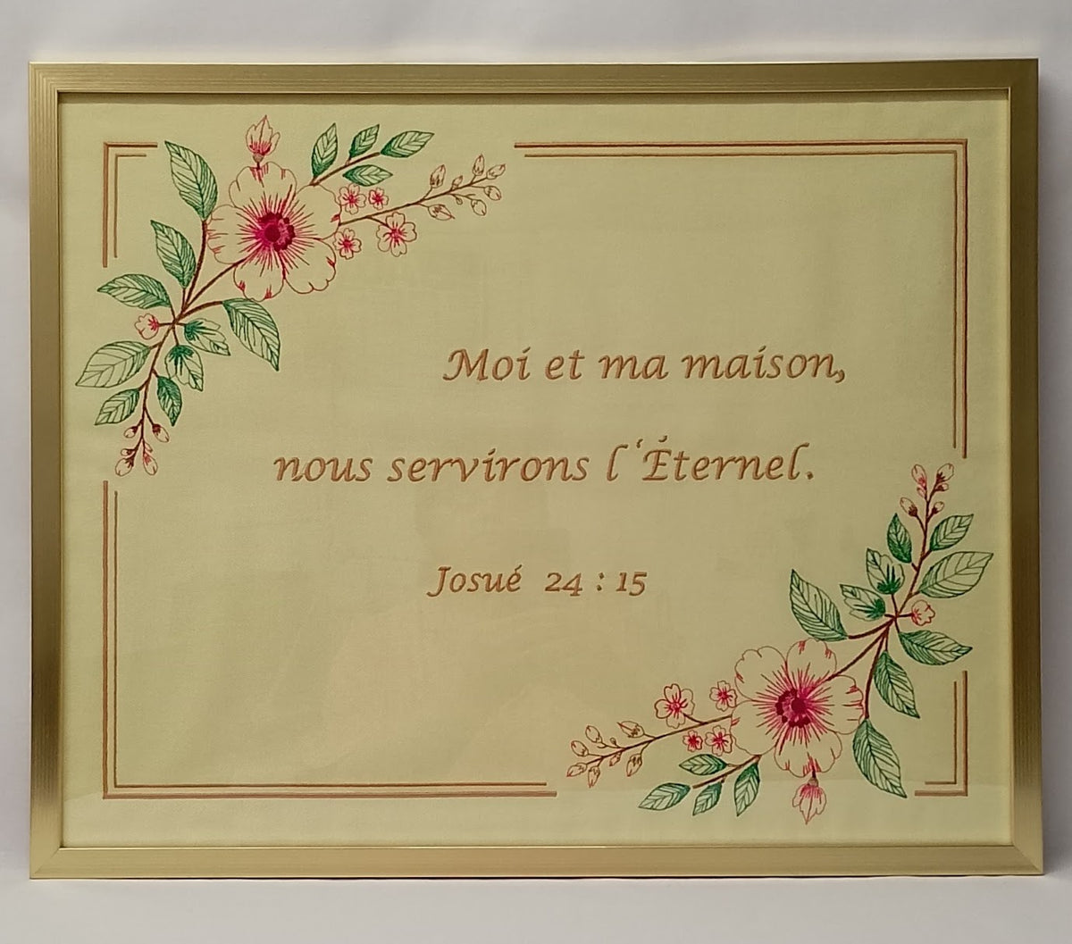 Couvre-carnets de santé - broderies Louise (papillons) et Gabriel (lion et montagne)