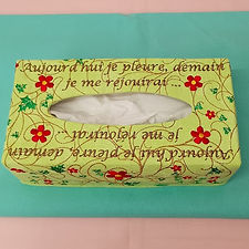 Couvre boîte à mouchoirs verte fleurie