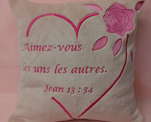 Coussin – Aimez-vous les uns les autres
