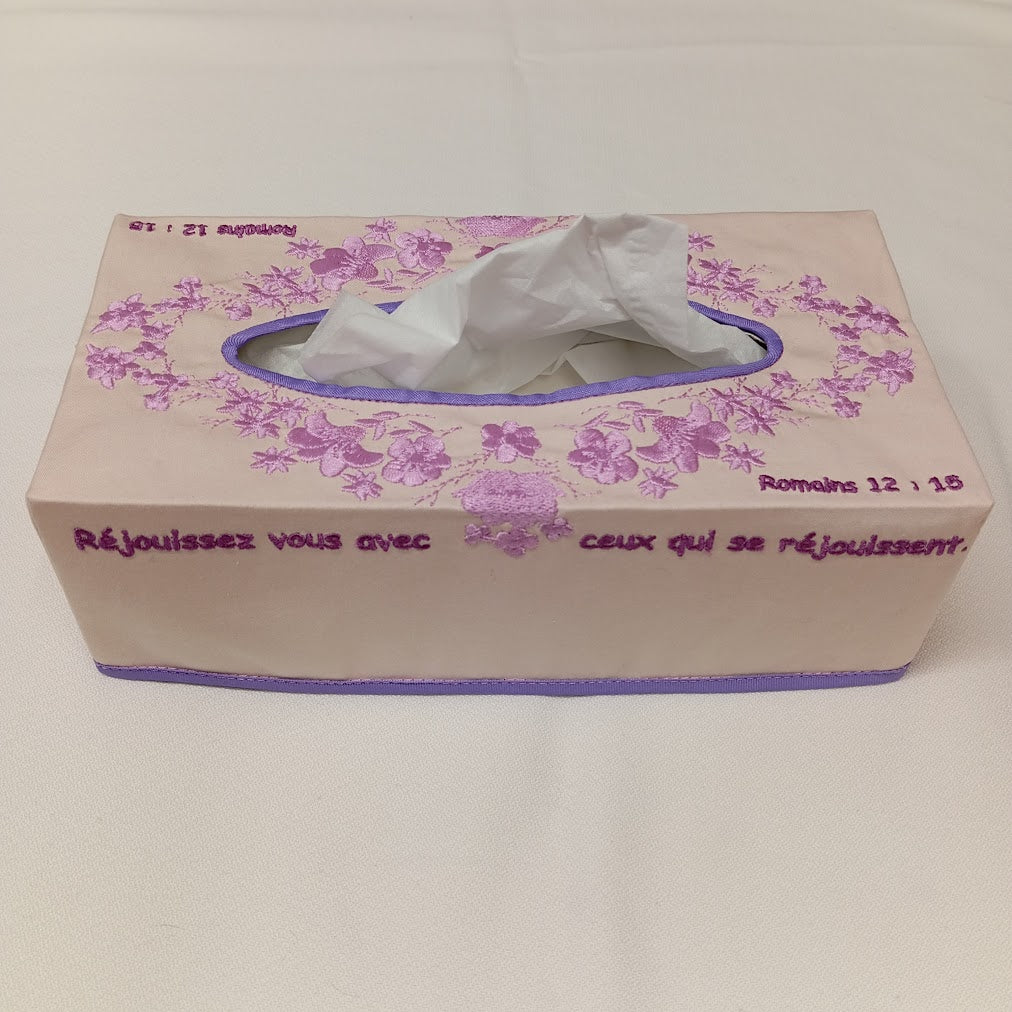 Couvre boîte à mouchoirs – Réjouissez-vous avec ceux qui se réjouissent (Romains 12:15)