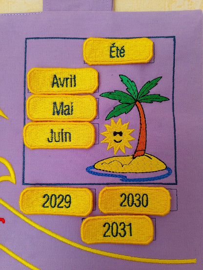 Grande Tenture Murale Pédagogique – "Mon Calendrier" (45 x 50 cm)