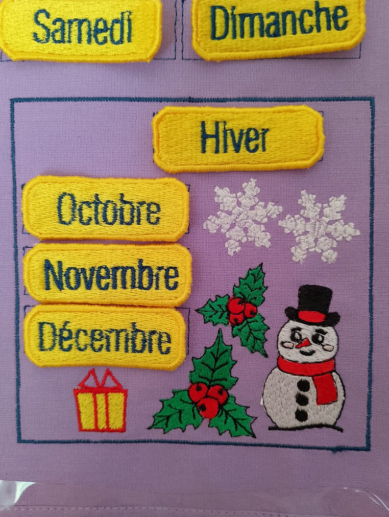 Grande Tenture Murale Pédagogique – "Mon Calendrier" (45 x 50 cm)