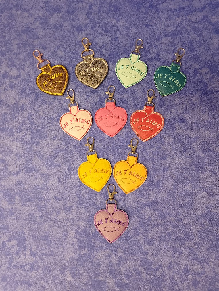 Porte-clés cœur – “Je t’aime” (Simili cuir)