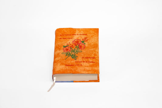 Couvre-livre orange – “Je te louerai dans la droiture de mon cœur” (Psaumes 119:7)