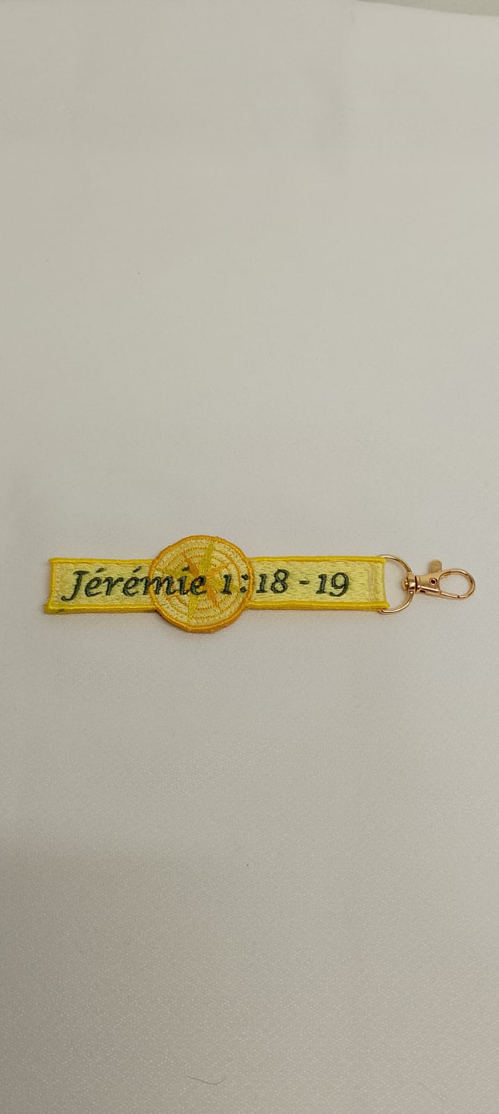 Porte-Clé Brodé - "Invincible"