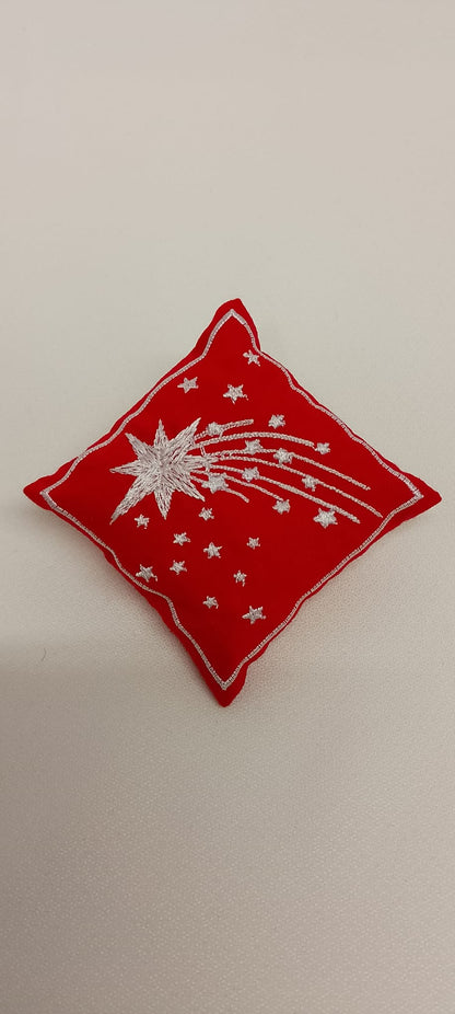 Guirlande Décorative de 4 Mini Coussins de Noël Brodés Personnalisables