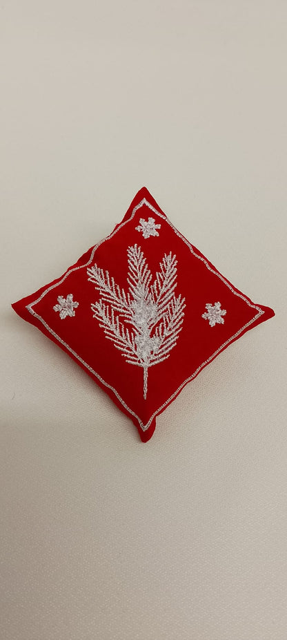 Guirlande Décorative de 4 Mini Coussins de Noël Brodés Personnalisables