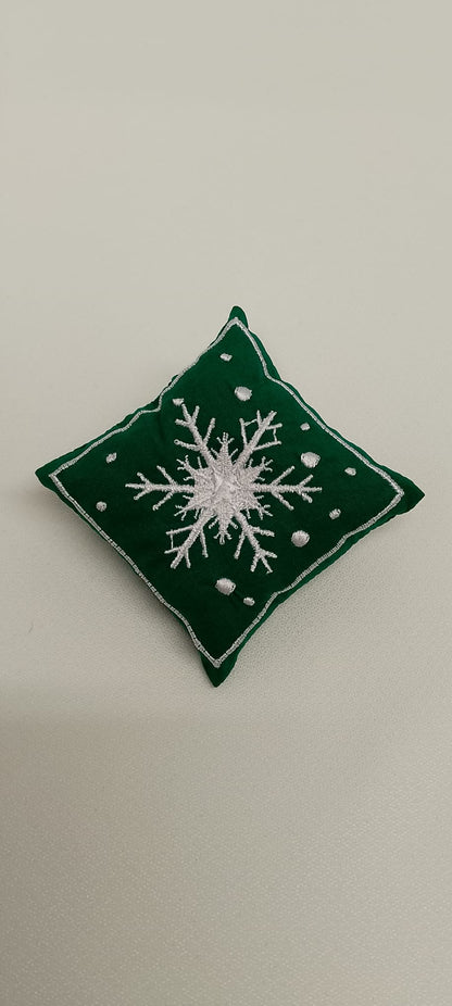 Guirlande Décorative de 4 Mini Coussins de Noël Brodés Personnalisables