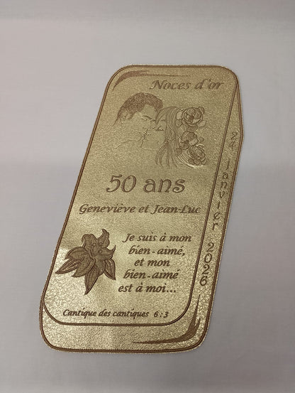 Tableau décoratif Noces d’or personnalisé - 50 ans de mariage brodé sur simili cuir doré