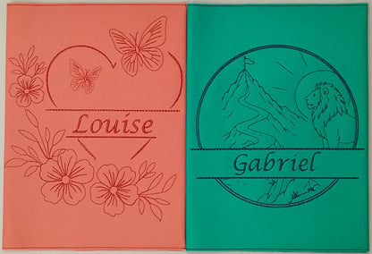 Couvre-carnets de santé personnalisés - exemples de prénoms Lucie, Gabriel, Louise, Déborah, Josaphat