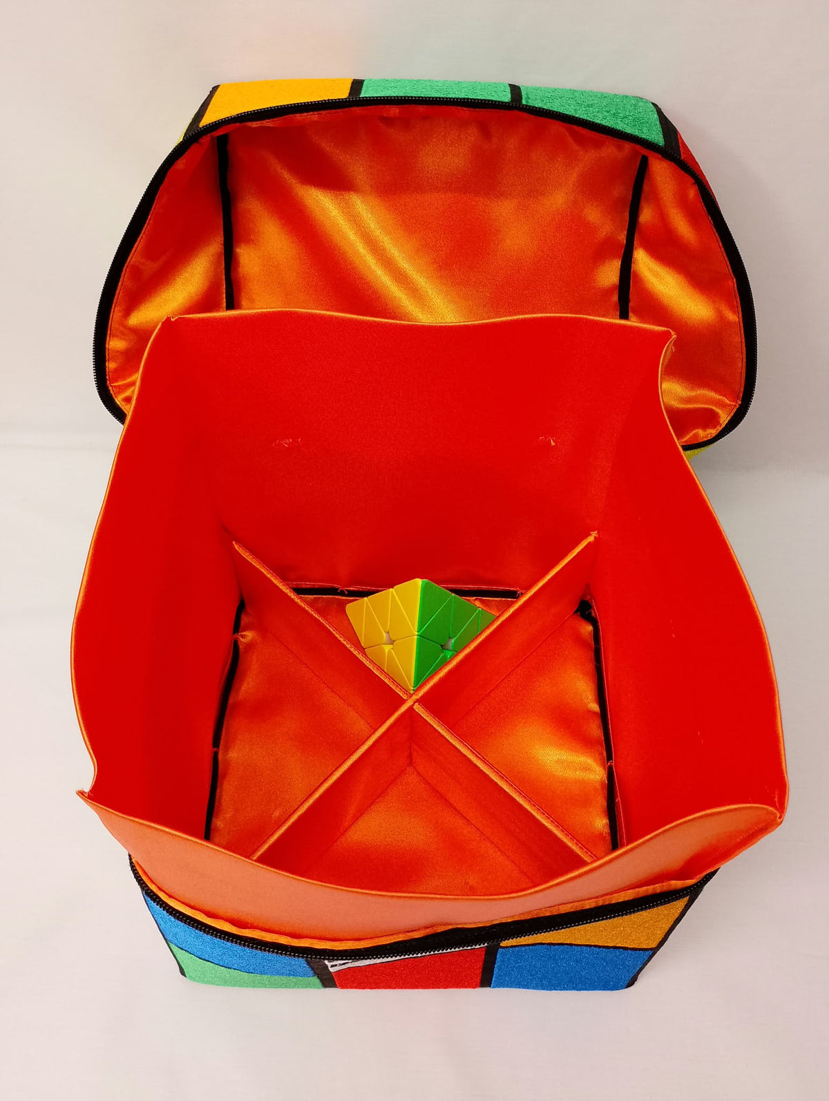 Sac Rubik's Cube ouvert – niveau intermédiaire avec grands compartiments